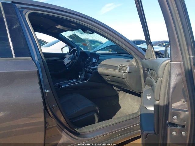 1HGCV1F38LA157412 Honda Accord Sport