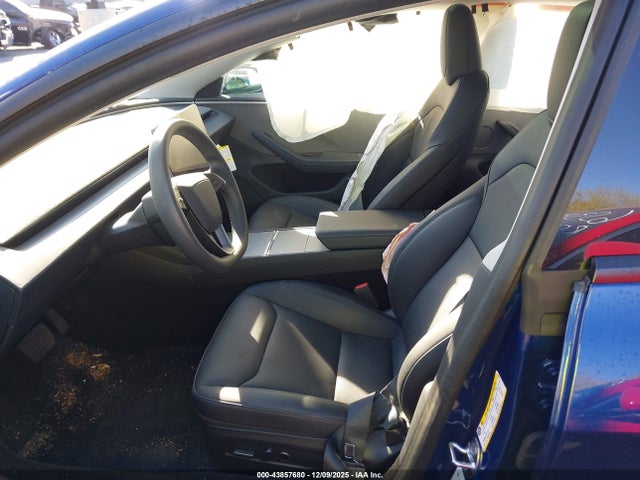 2025 TESLA MODEL 3 5YJ3E1EA4SF921065 Photo 4
