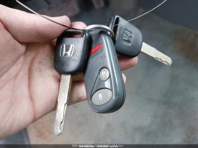 43857695 :رقم المزاد ، 2HGES16503H548705 vin ، 2003 Honda Civic Lx مزاد بيع