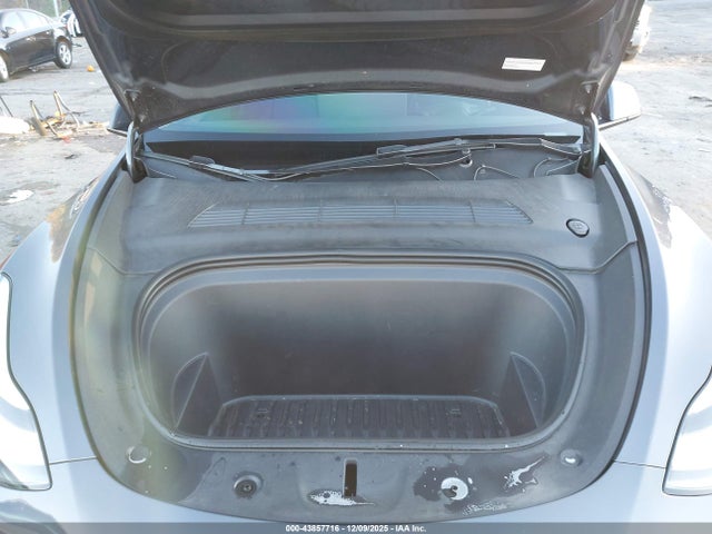 2023 TESLA MODEL Y 7SAYGDEE9PA077603 Photo 9