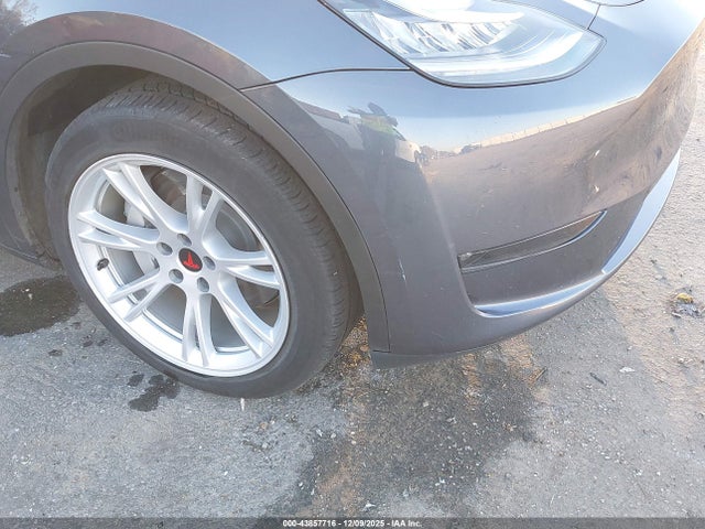 2023 TESLA MODEL Y 7SAYGDEE9PA077603 Photo 5