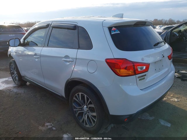2017 MITSUBISHI OUTLANDER SPORT JA4AP3AU0HZ005297 Photo 2