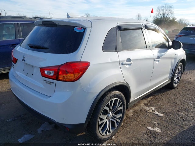 2017 MITSUBISHI OUTLANDER SPORT JA4AP3AU0HZ005297 Photo 3