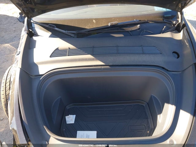 2023 TESLA MODEL Y 7SAYGDEE0PA184670 Photo 9
