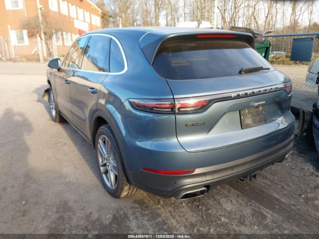 2019 PORSCHE CAYENNE WP1AA2AY1KDA06563 Photo 2