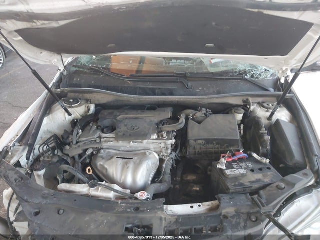 4T1BF1FK5HU340864 Toyota CAMRY SE