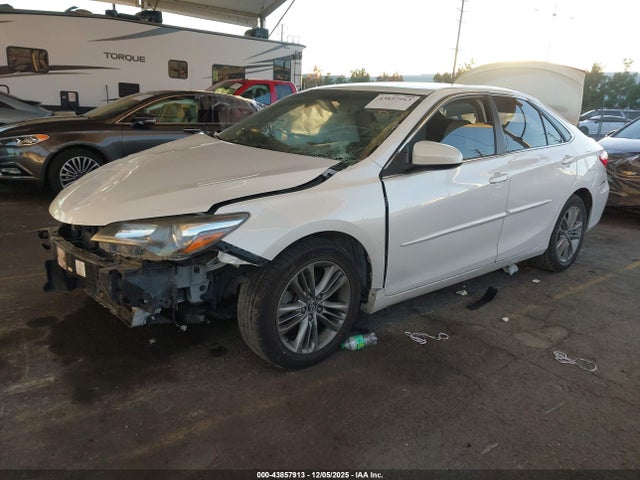 4T1BF1FK5HU340864 Toyota CAMRY SE