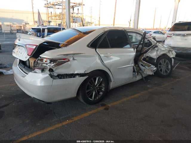 4T1BF1FK5HU340864 Toyota CAMRY SE