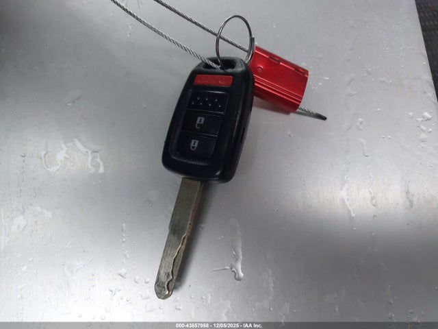 43857958 :رقم المزاد ، 3HGGK5H59GM700856 vin ، 2016 Honda Fit Lx مزاد بيع