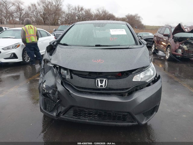 43857958 :رقم المزاد ، 3HGGK5H59GM700856 vin ، 2016 Honda Fit Lx مزاد بيع
