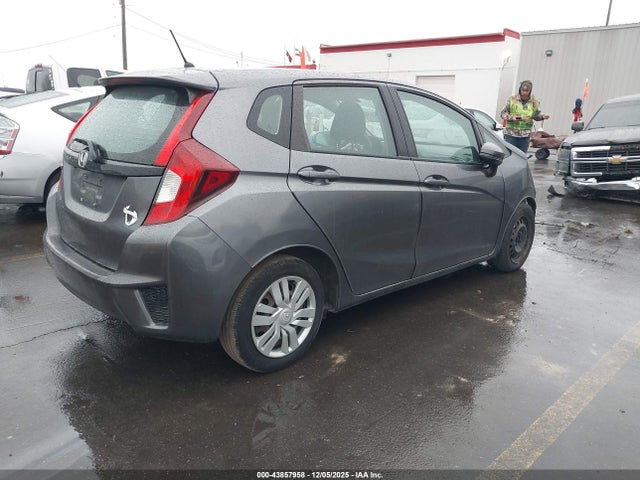 43857958 :رقم المزاد ، 3HGGK5H59GM700856 vin ، 2016 Honda Fit Lx مزاد بيع