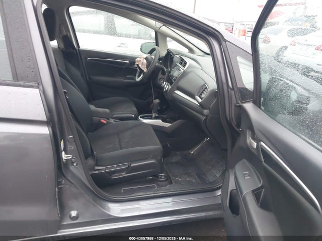 43857958 :رقم المزاد ، 3HGGK5H59GM700856 vin ، 2016 Honda Fit Lx مزاد بيع