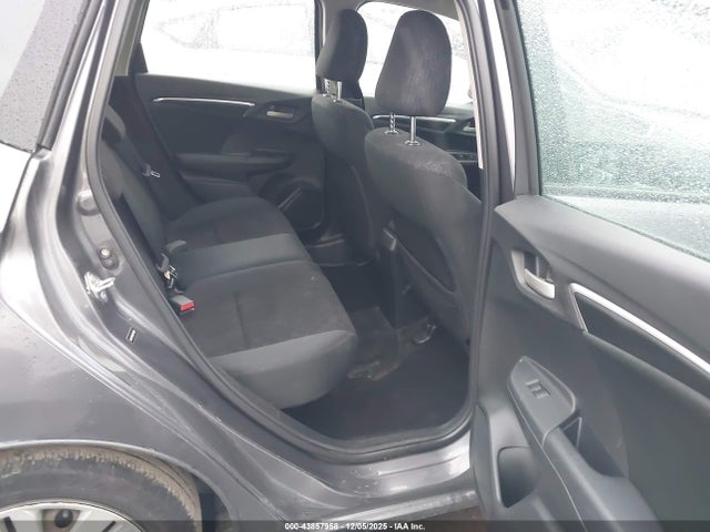 43857958 :رقم المزاد ، 3HGGK5H59GM700856 vin ، 2016 Honda Fit Lx مزاد بيع
