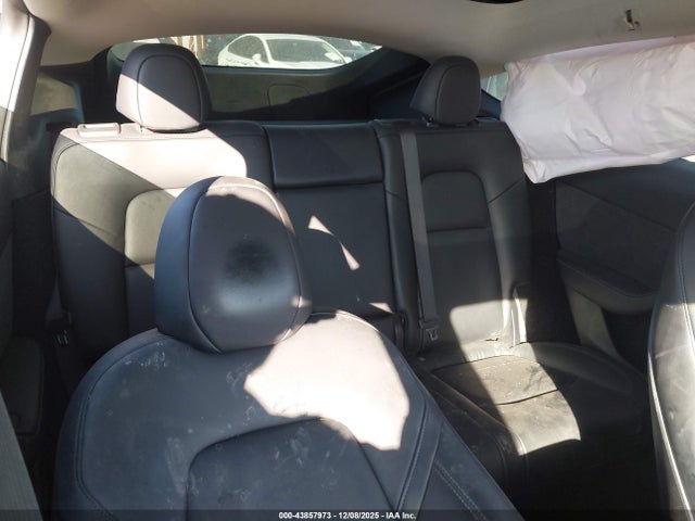 2023 TESLA MODEL Y 7SAYGDEE6PA061617 Photo 7