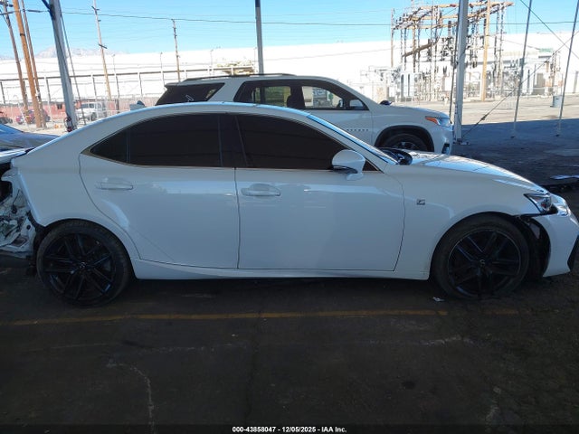 Lexus IS 300 2020 JTHGA1D21L5101888 Image 14