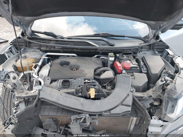 JN8AT3DD8MW300239 Nissan Rogue Platinum Intelligent Awd