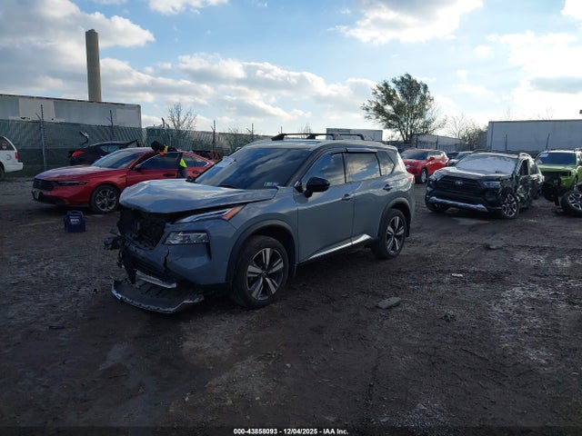 JN8AT3DD8MW300239 Nissan Rogue Platinum Intelligent Awd