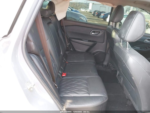 JN8AT3DD8MW300239 Nissan Rogue Platinum Intelligent Awd