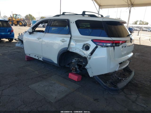 2022 NISSAN PATHFINDER 5N1DR3BA3NC235301 Photo 2