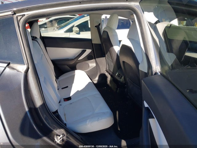 2021 TESLA MODEL Y 5YJYGDEE5MF083071 Photo 7