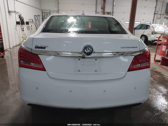 43858190 :رقم المزاد ، 1G4GB5GR2FF196003 vin ، 2015 Buick Lacrosse Leather مزاد بيع