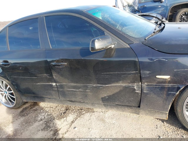 2006 Bmw 530i მანქანა იყიდება აუქციონზე, vin: WBANE735X6CM42523, აუქციონის ნომერი: 43858226