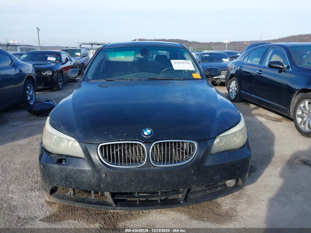 2006 Bmw 530i მანქანა იყიდება აუქციონზე, vin: WBANE735X6CM42523, აუქციონის ნომერი: 43858226