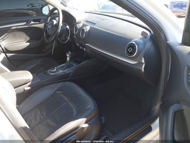 2015 AUDI A3 WAUACGFF5F1117511 Photo 4