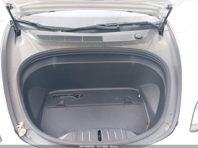 2019 TESLA MODEL 3 5YJ3E1EA9KF486432 Photo 9