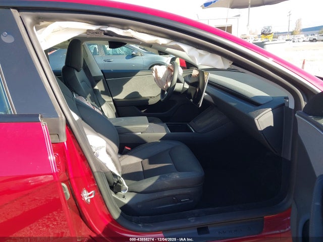 2025 TESLA MODEL 3 5YJ3E1EA7SF011622 Photo 4