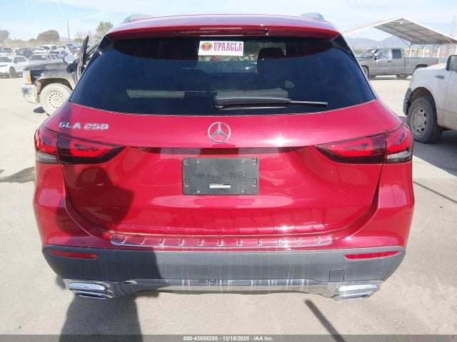 W1N4N4GB0MJ194071 Mercedes-Benz GLA 250