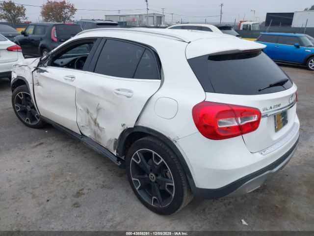 2019 MERCEDES-BENZ GLA 250 WDCTG4EB1KU009502 Photo 2