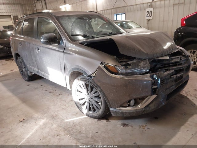 2020 MITSUBISHI OUTLANDER JA4AZ3A32LZ047562 Photo 0