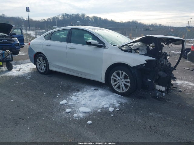 Продаж на аукціоні авто 2016 Chrysler 200 Limited, vin: 1C3CCCAB0GN131372, номер лоту: 43858396
