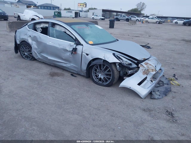 2018 TESLA MODEL 3 5YJ3E1EBXJF089934 Photo 0