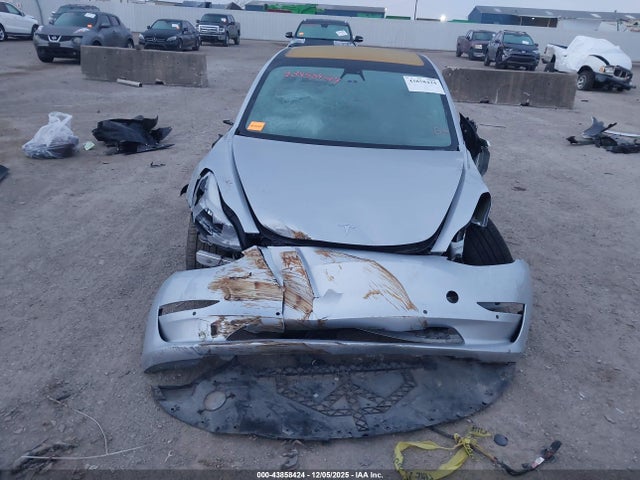 2018 TESLA MODEL 3 5YJ3E1EBXJF089934 Photo 9