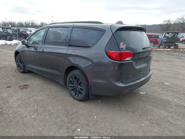 2020 CHRYSLER PACIFICA 2C4RC3BG5LR263931 Photo 2