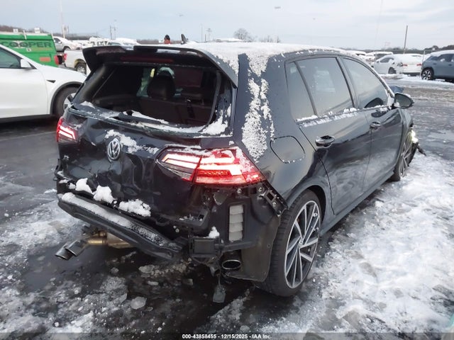 2018 VOLKSWAGEN GOLF R WVWVF7AU7JW153570 Photo 3