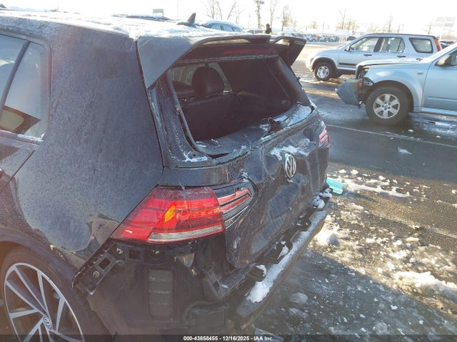 2018 VOLKSWAGEN GOLF R WVWVF7AU7JW153570 Photo 5