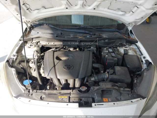 2019 TOYOTA YARIS 3MYDLBYV6KY517611 Photo 9