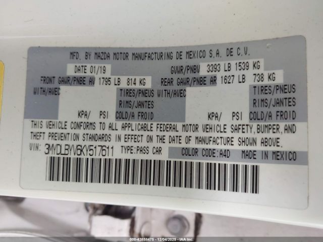 2019 TOYOTA YARIS 3MYDLBYV6KY517611 Photo 8