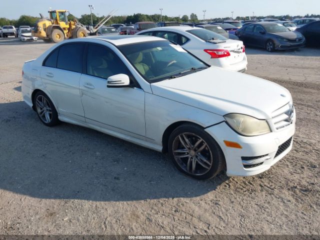 2013 MERCEDES-BENZ C 250 WDDGF4HB1DA825559