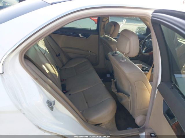 2013 MERCEDES-BENZ C 250 WDDGF4HB1DA825559 Photo 7