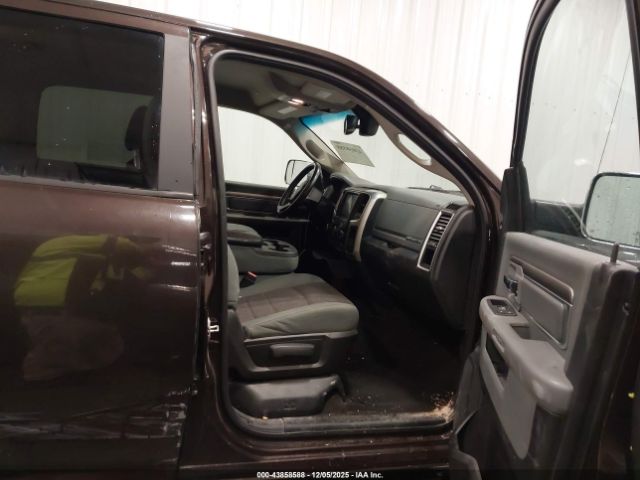 2017 RAM 1500 3C6RR7LT5HG668659 Photo 4