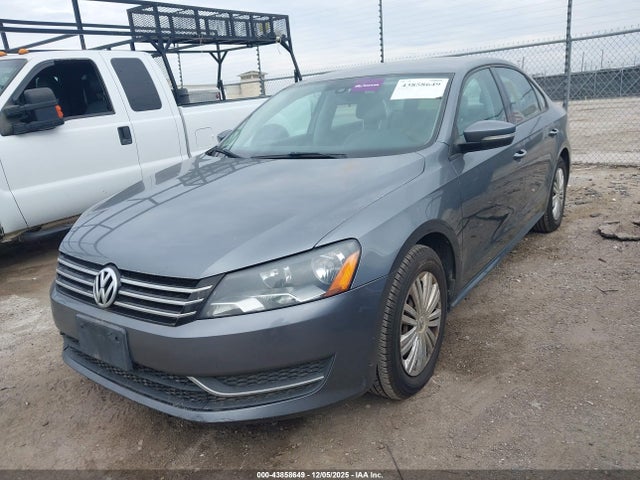 Aukcja sprzedaży 2014 Volkswagen Passat 1.8t S, vin: 1VWAT7A32EC042816, numer aukcji: 43858649