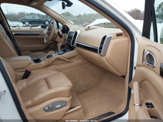 2016 PORSCHE CAYENNE WP1AA2A25GLA00645 Photo 4