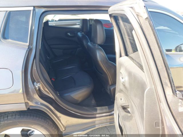 2019 JEEP COMPASS 3C4NJCBB4KT727070 Photo 7