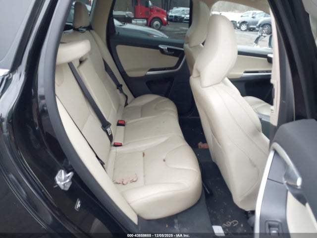 2017 VOLVO XC60 YV449MRR2H2196651 Photo 7
