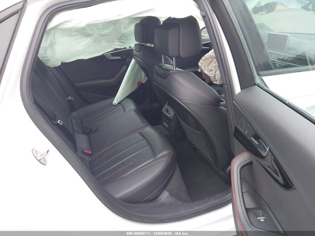 WAUENAF49JN001768 Audi A4 2.0t Premium/2.0t Tech Premium