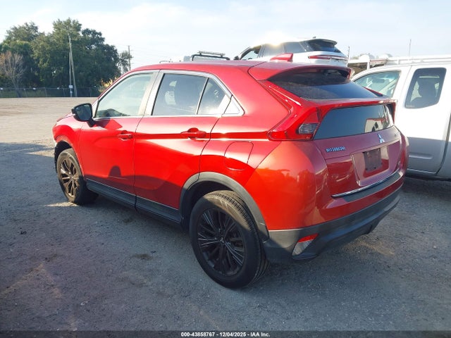 2018 MITSUBISHI ECLIPSE CROSS JA4AT4AA0JZ044517 Photo 2